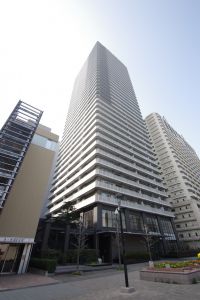 ルネッサなんばタワー